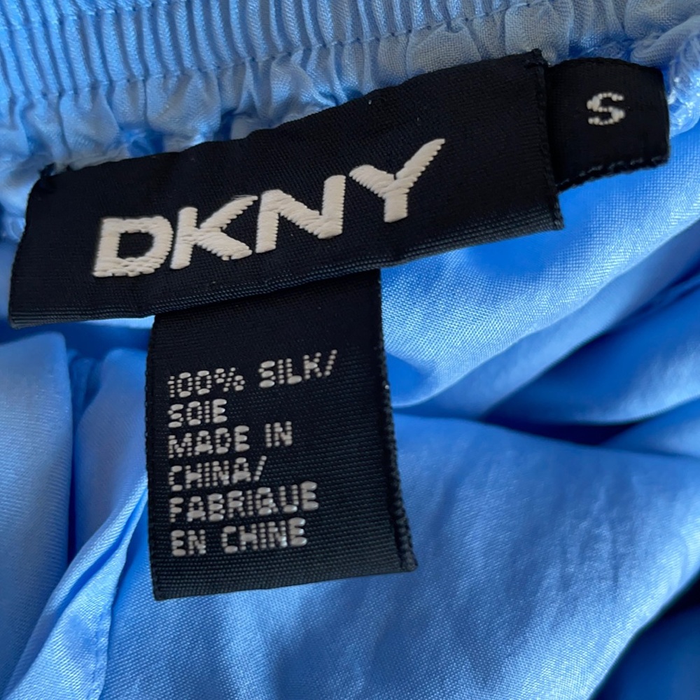 Donna Karan Vintage DKNY Pure 100% Silk Sky Blue Wrap Skirt - Picture 9 of 17